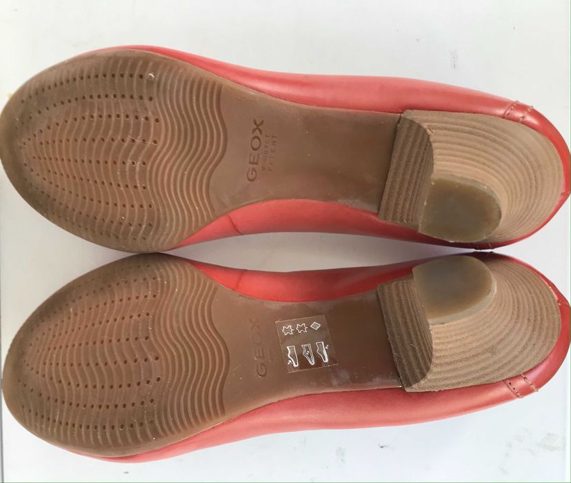 Кожаные туфли Geox, каблук 5 см, 39 размер