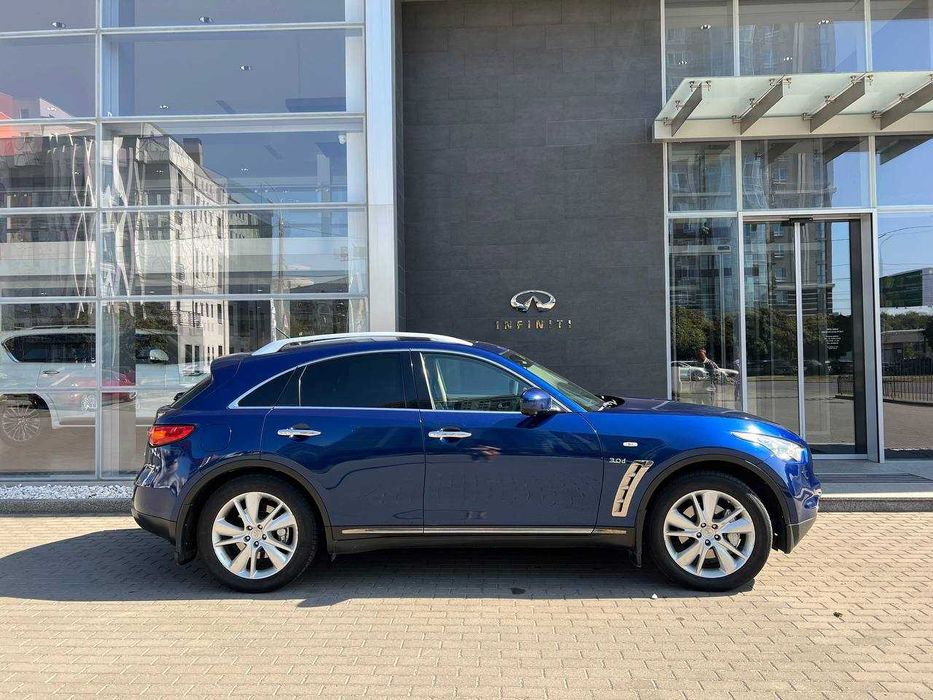 Infiniti QX70 продам в ідеальному стані