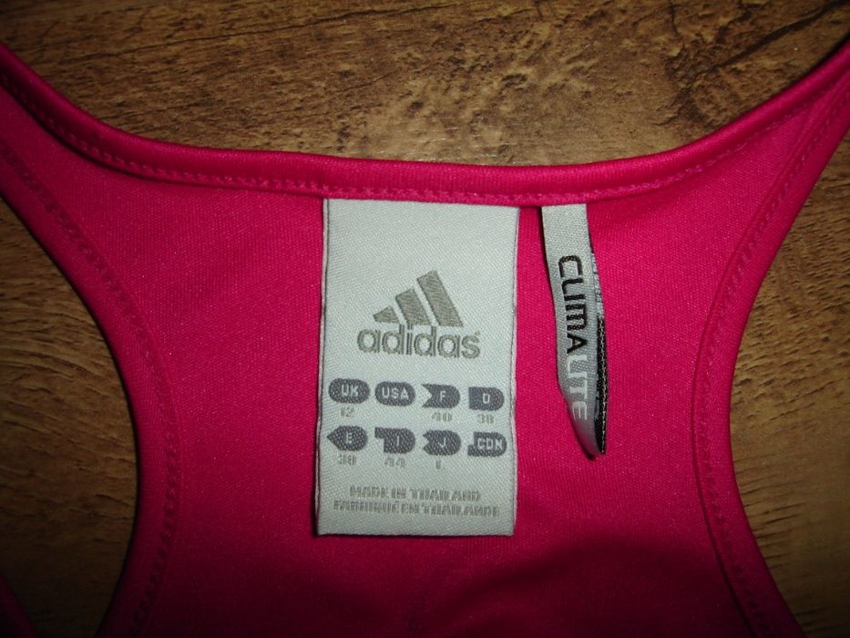 Adidas Спортивная майка Адидас , размер 12 UK, или М