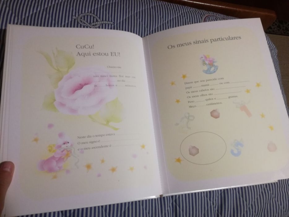 Livro "A história do bebé"