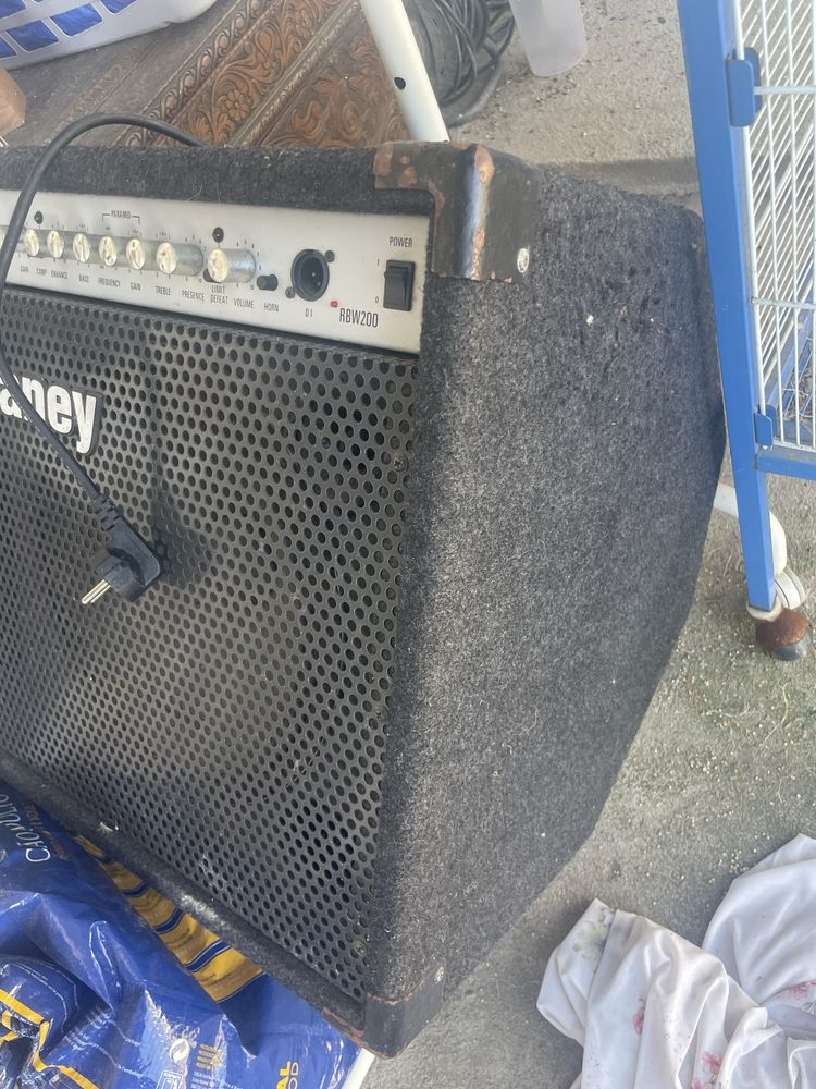 Laney RBW200 a funcionar bem