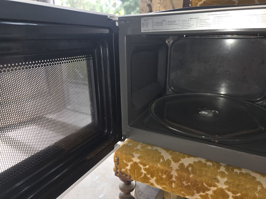 Micro-ondas LG usado