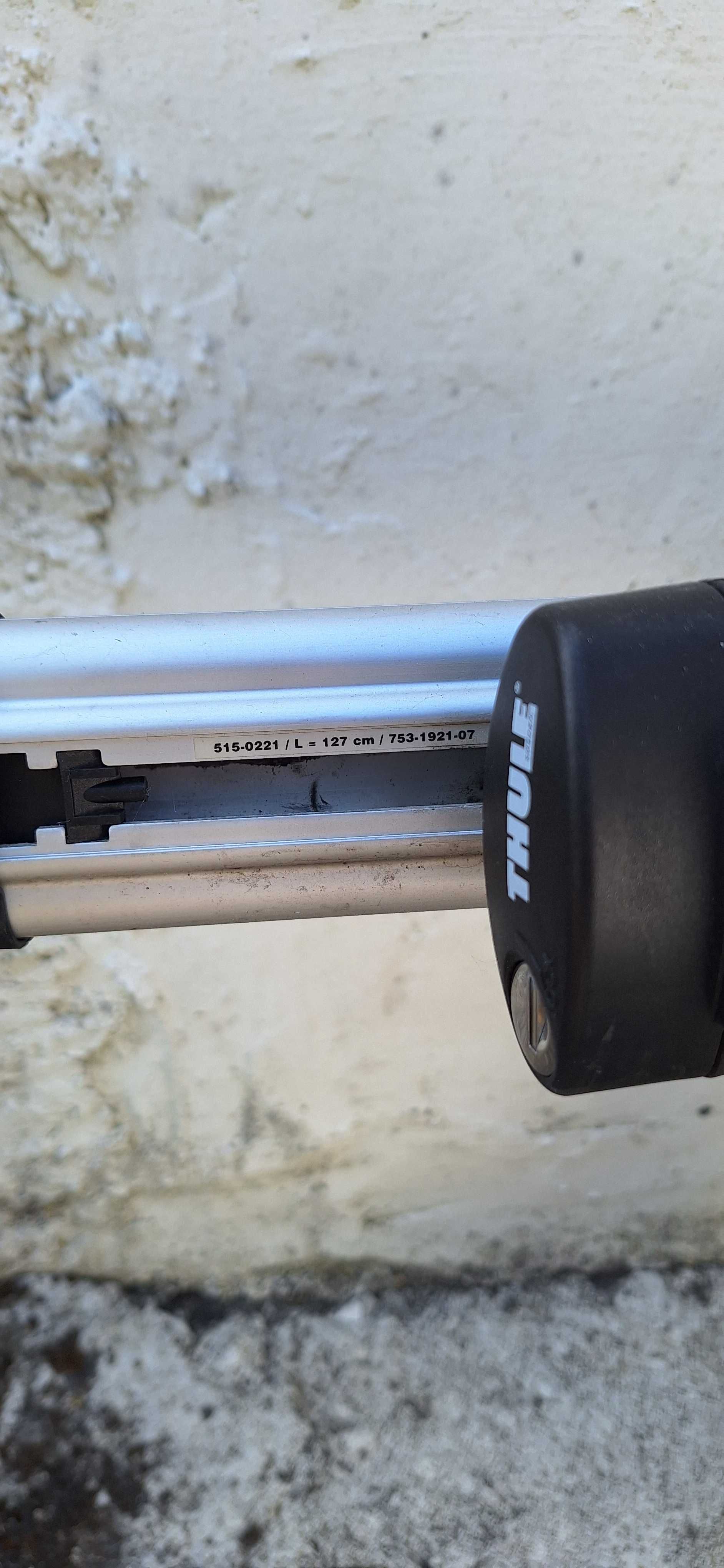 Barras de tejadilho Thule em alumínio com suporte para 3 bicicletas
