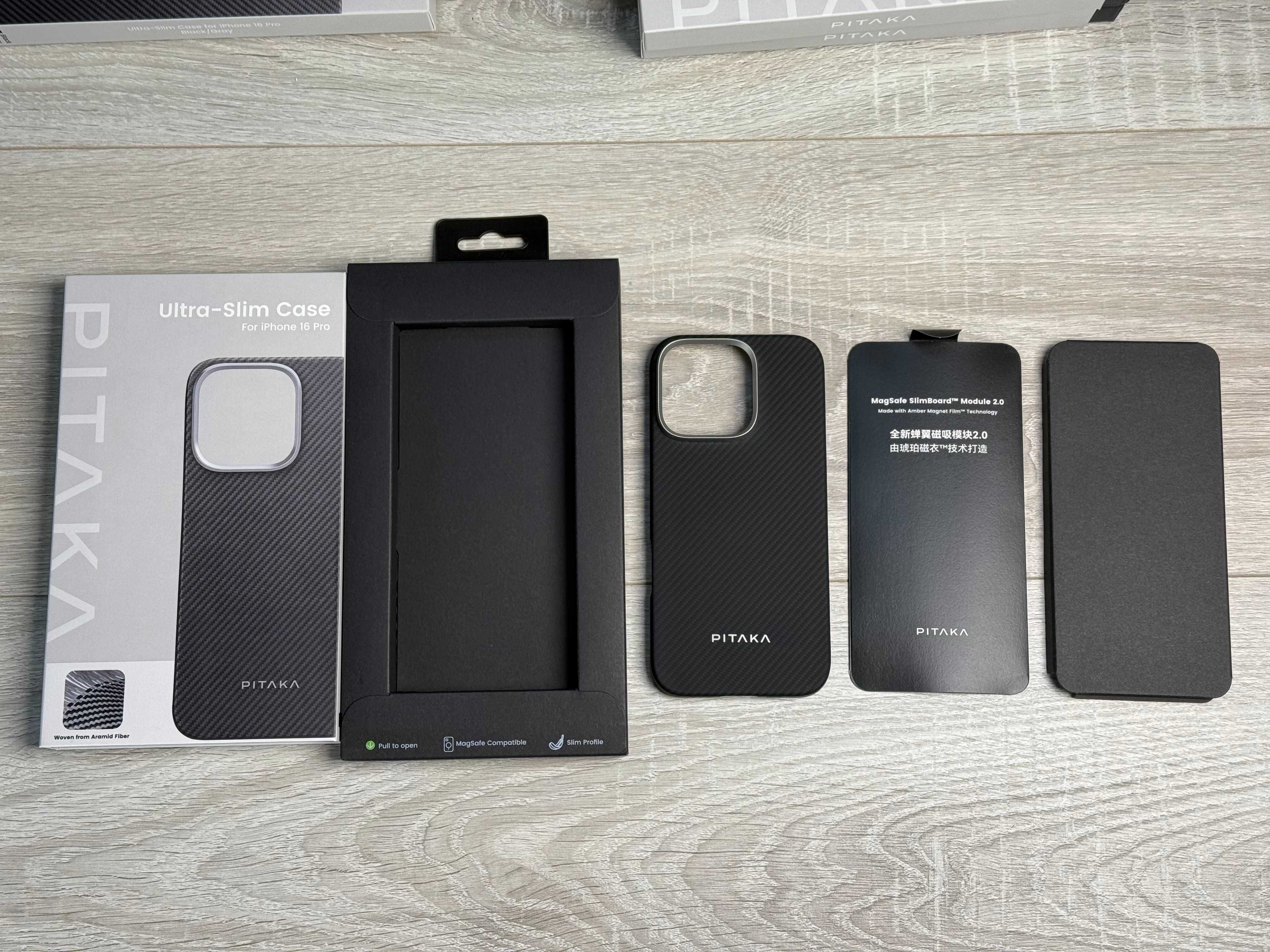 Чохол Pitaka Black/Grey Ultra-Slim iPhone 16 Pro карбон оригінал