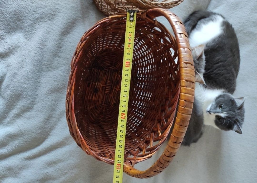 Продам корзину из лозы.
