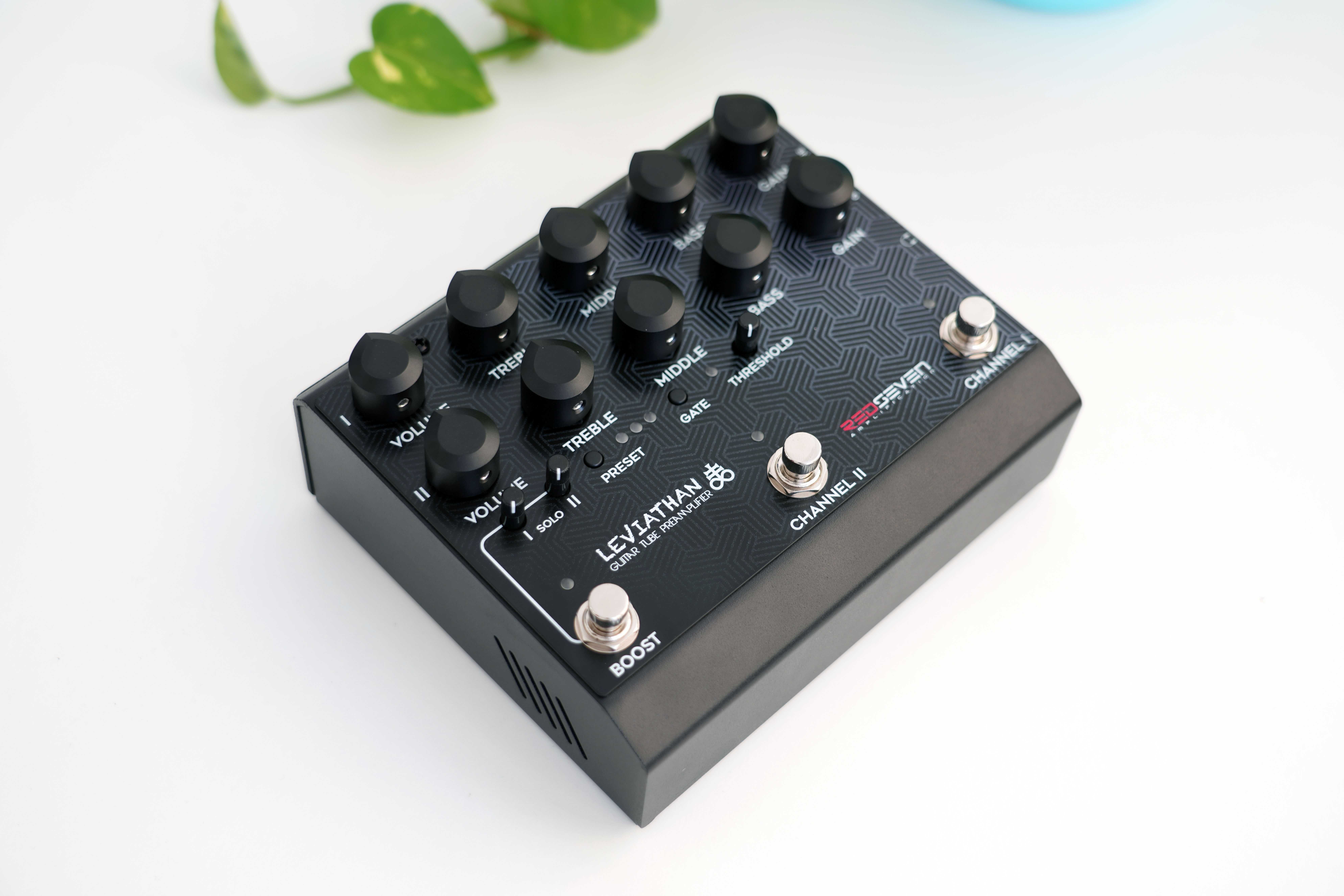 Red Seven Leviathan (preamp gitarowy high gain, wzmacniacz)