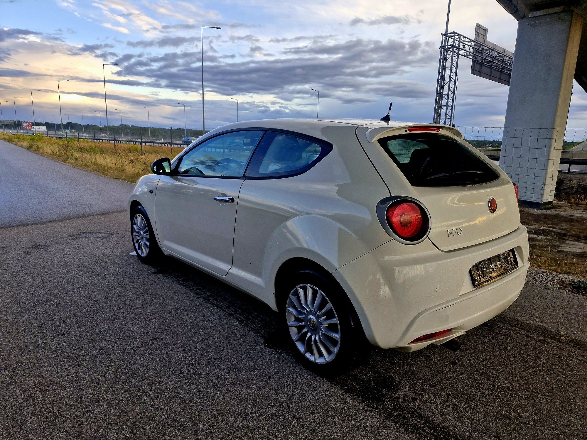 Alfa Romeo Mito 1.4 8V 77KM 2013R