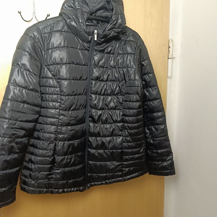 Куртка утепленная на  девочку размер 48-50