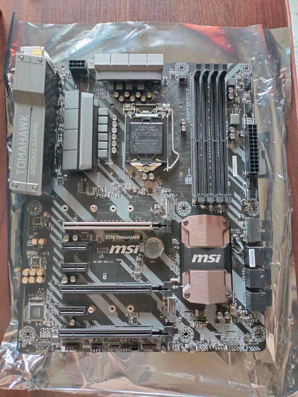Материнська плата MSI Z370 Tomahawk