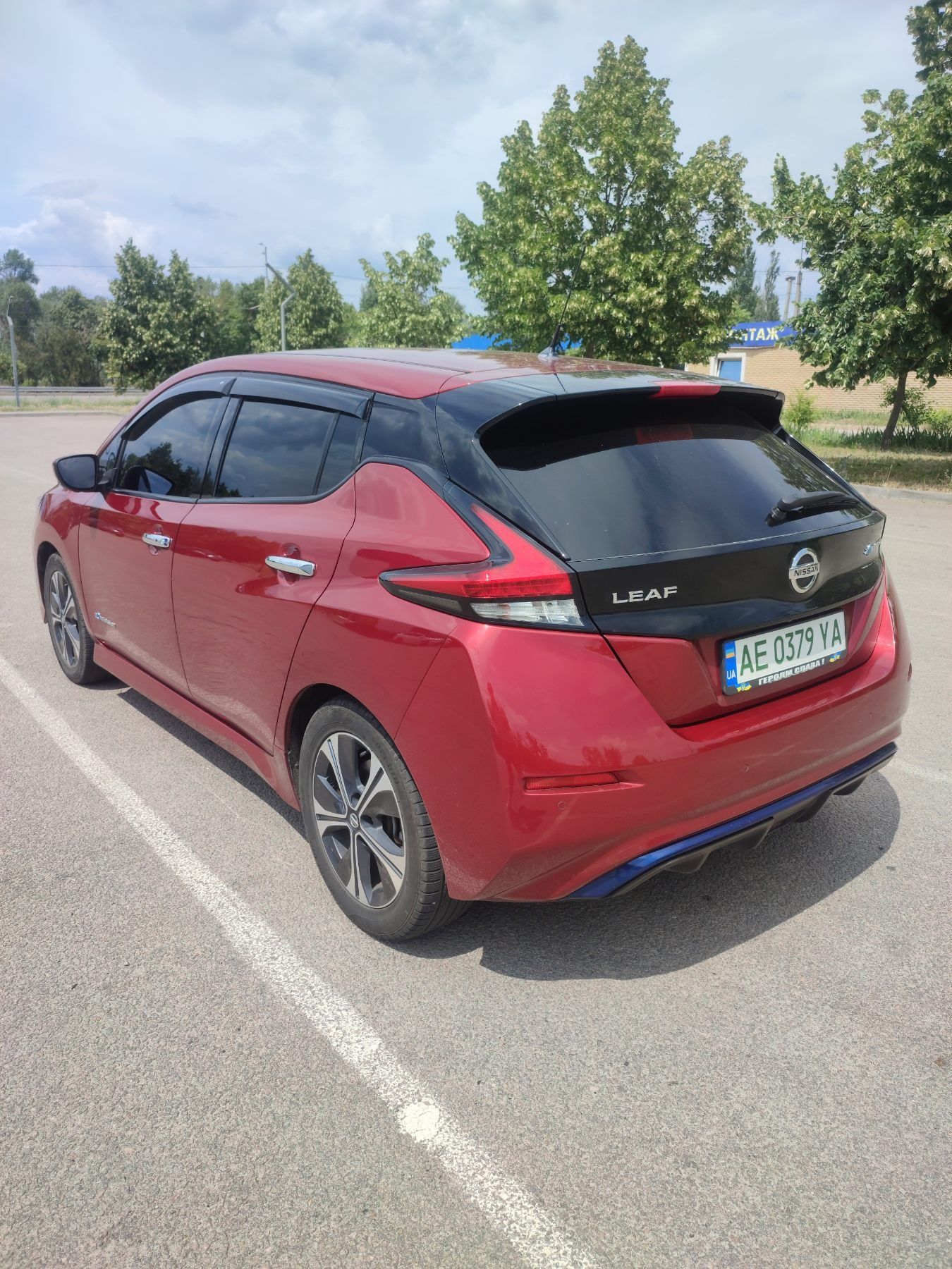 Продам Ніссан ліф
