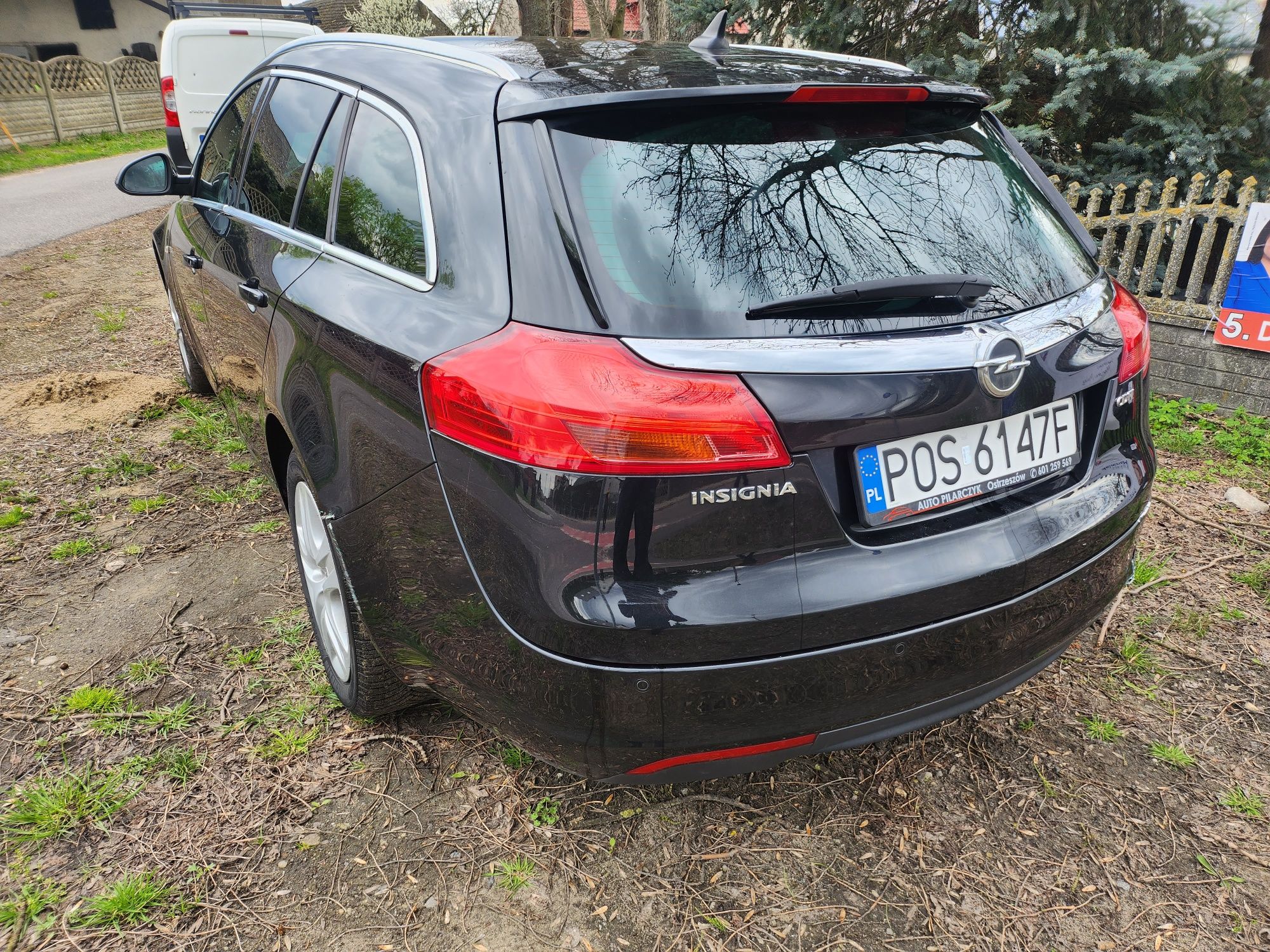 Opel Insignia 2011 2.0cdti zarejestrowany kombi uszkodzony silnik