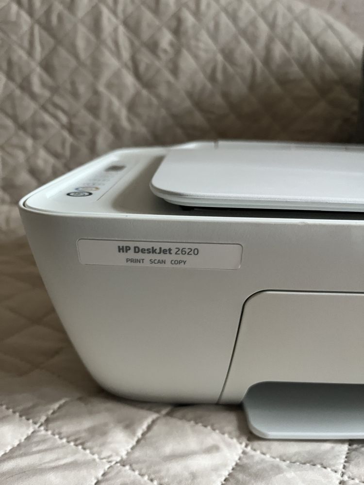 Принтер-сканер HP DeskJet 2620