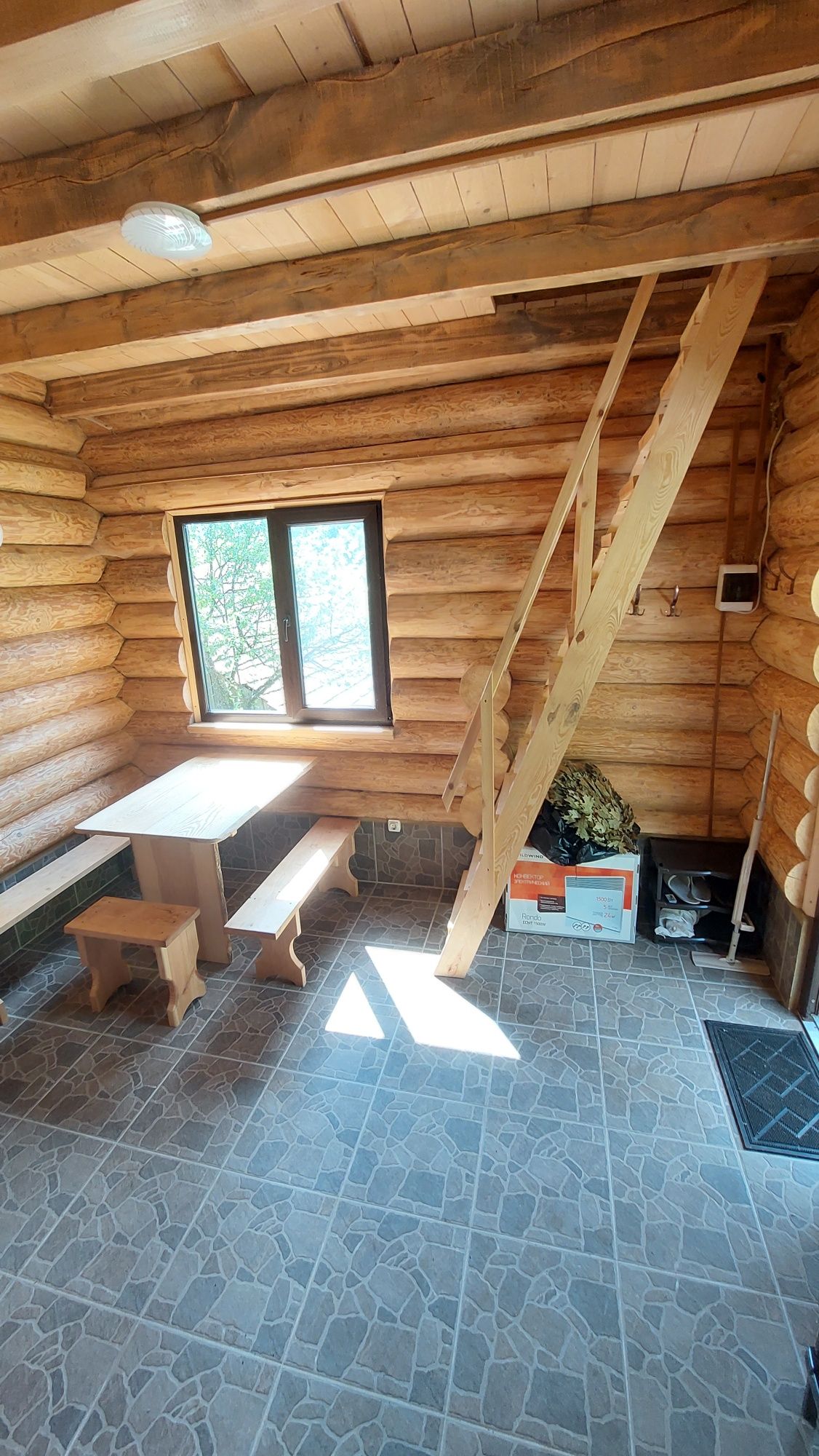 Без комісії,  Будинок 78 кв. м. в Карпатах