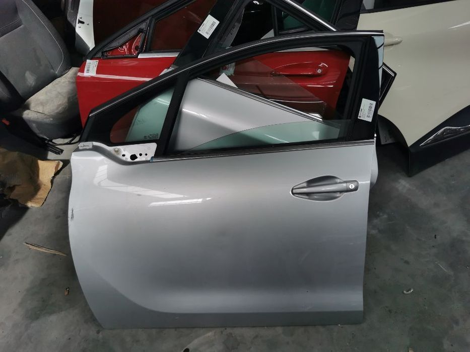 Porta Frente Esquerda Peugeot 208