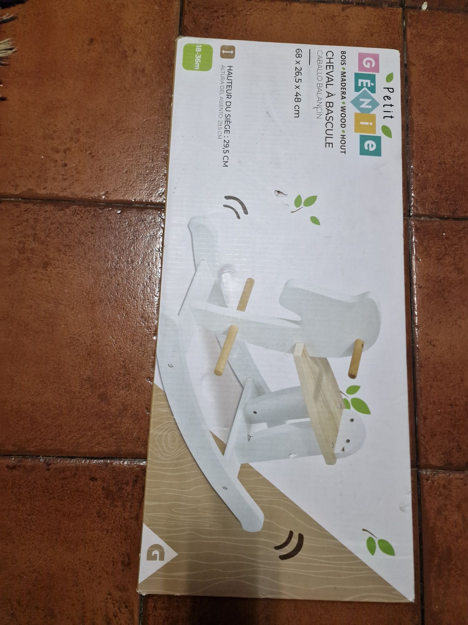 NOVO - cavalo baloiço criança em madeira