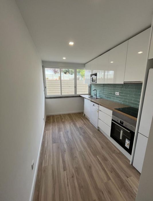 Fazemos todo o tipo de obras e remodelações.