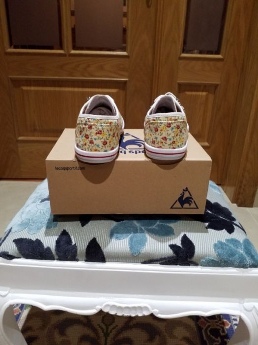 Tenis de menina da LECOQSPORTIF, NOVOS