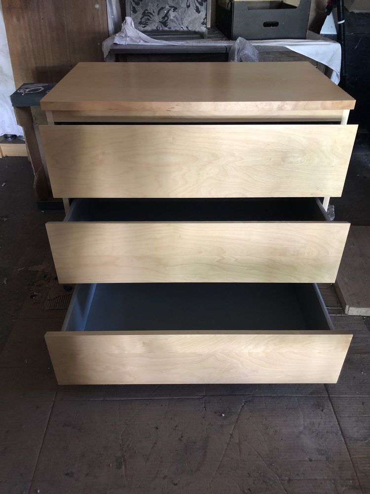 Komoda zakupiona w Ikea, w kolorze brzozy