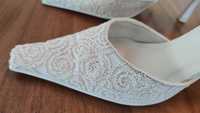 Buty ślubne-okazjonalne kolor srebrno-białe