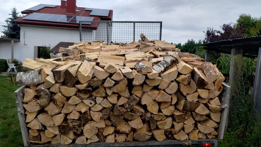 Drzewo drewno opałowe kominkowe rozpałkowe transport