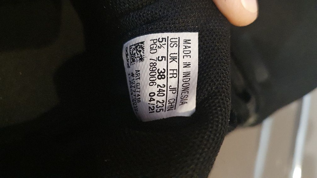 Buty nowe damskie marki Adidas rozmiar 38