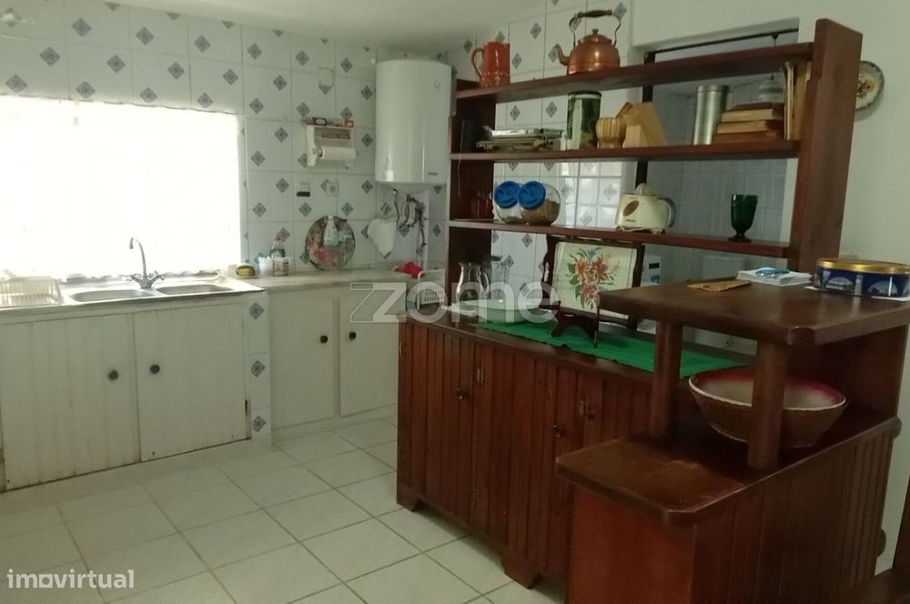 Moradia T2 para venda em Trancoso