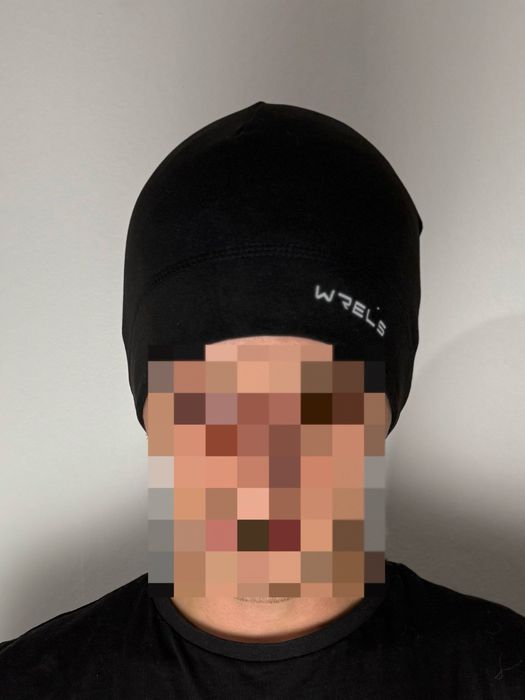 Czarna cienka sportowa czapka męska - Nowa