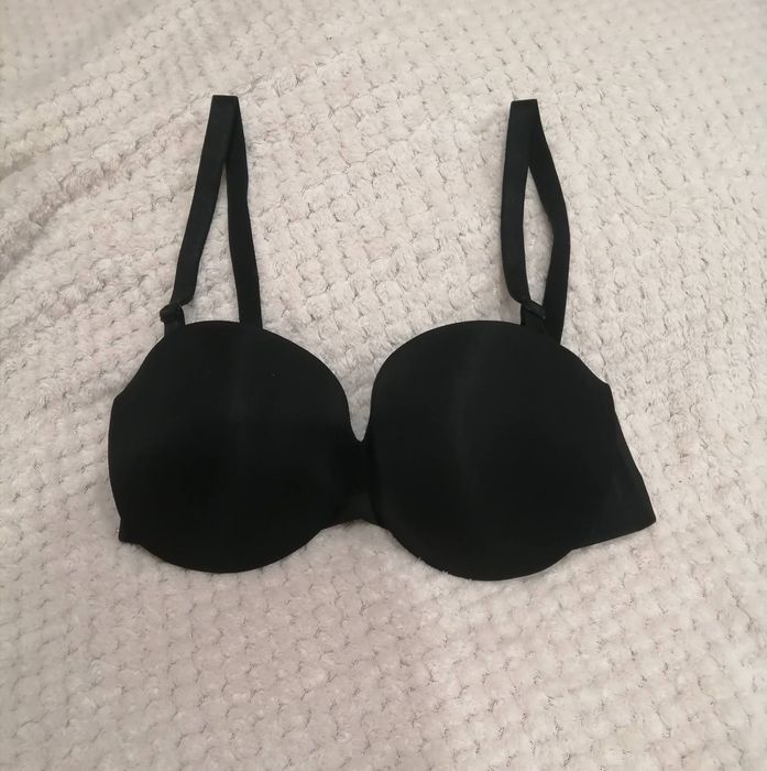 Бюстгалтер CALVIN KLEIN  розмір 70 D