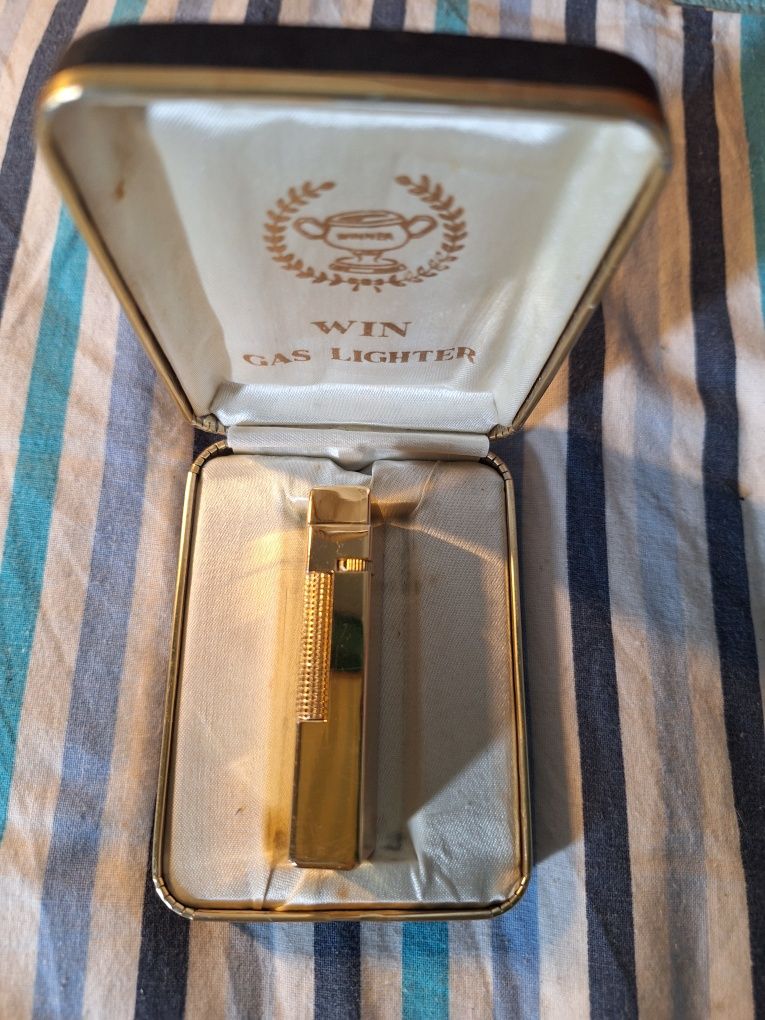 Vendo isqueiro win a gás antigo por 15 euros mais portes
