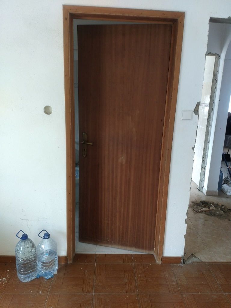 Portas interior da madeira