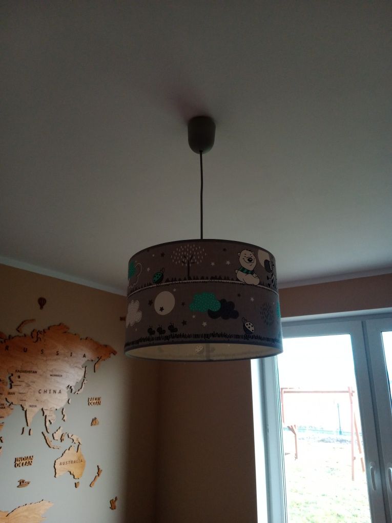 Lampa wisząca do pokoju dziecięcego