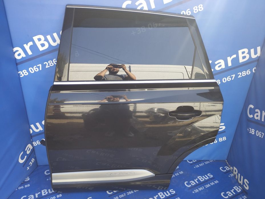 Двері задні ліві Audi Q7 4M Двери задние левые Дверь АУДИ КУ7 4М Шрот
