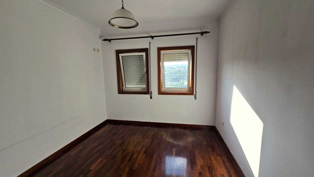 Arrenda -se T2 Gatão Amarante