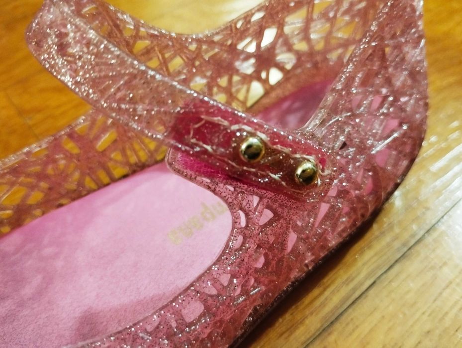 Sapatinho Mini-Melissa - tamanho 25 Brasil / 27 Europeu