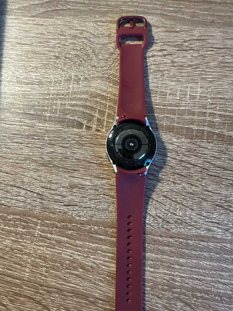 Смарт-годинник Samsung Galaxy Watch5 40mm LTE Silver