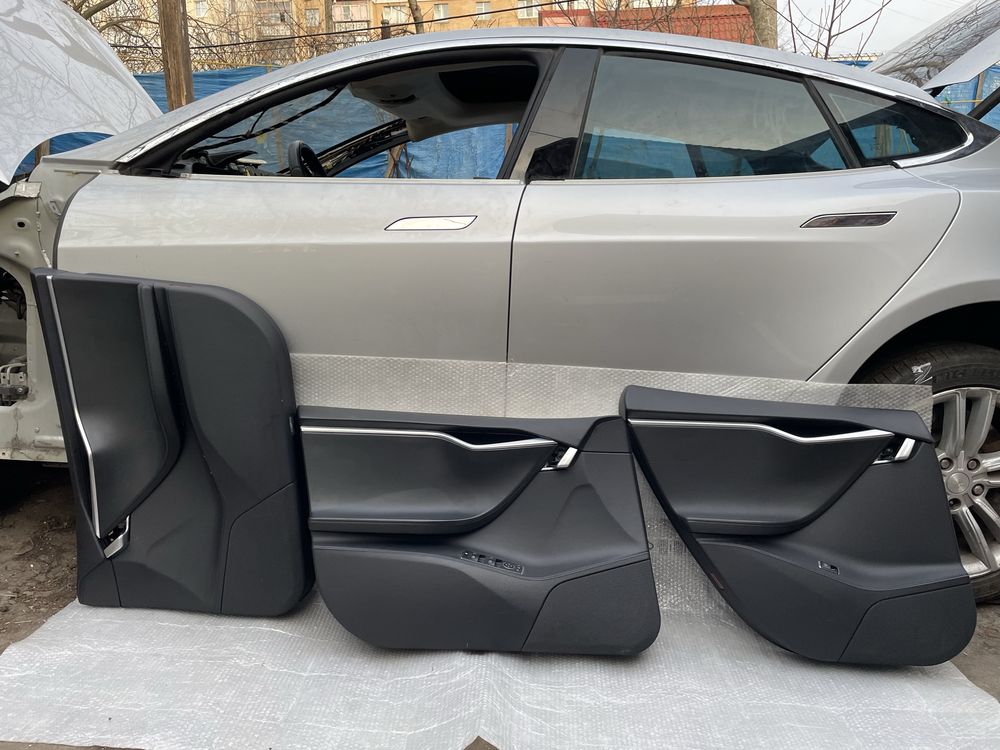 Дверні карти Tesla model S 12-16,Підсвітка,з 3 машин