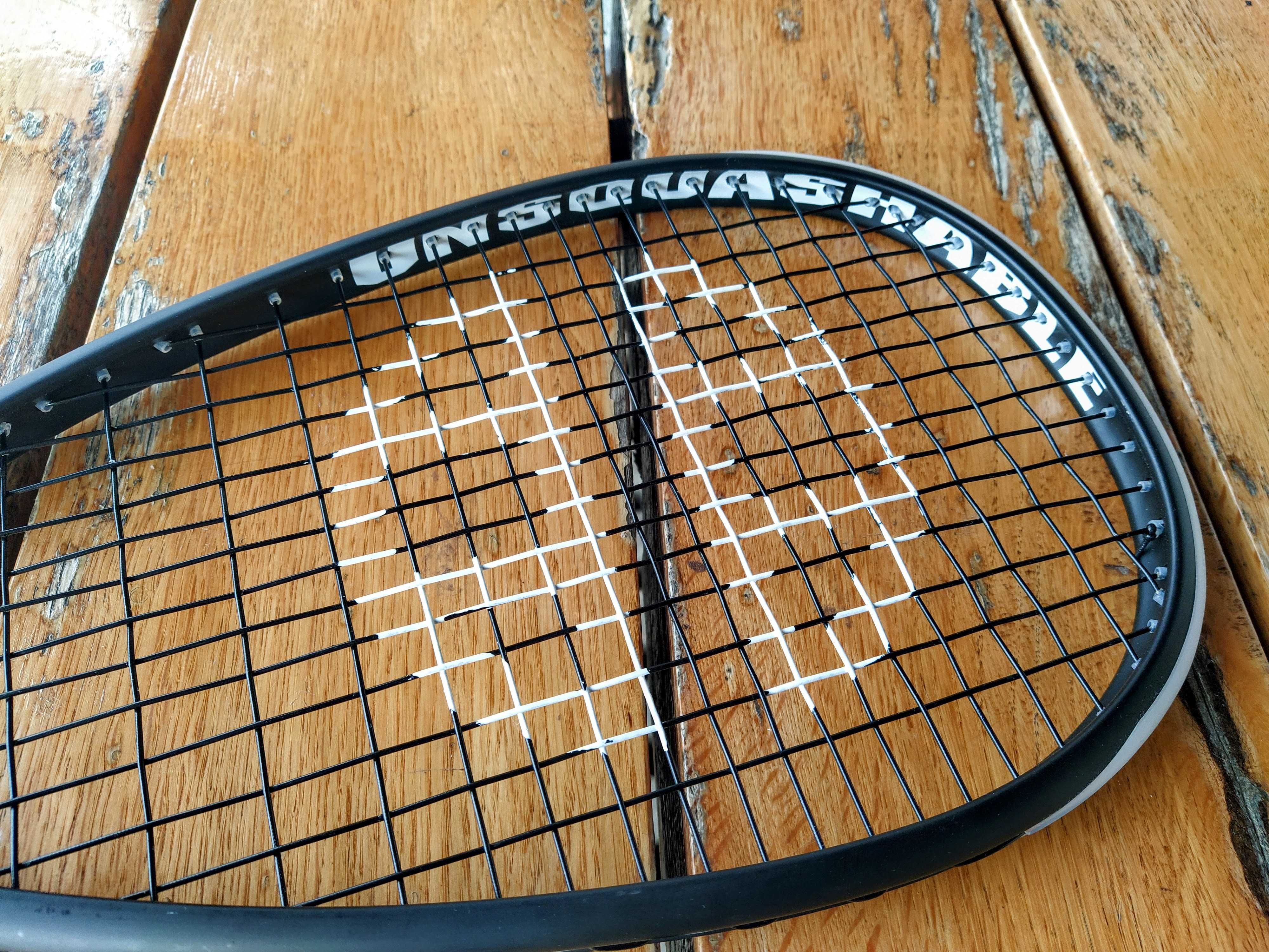 Нова ракетка для сквошу Unsquashable Ultra-Lite 135