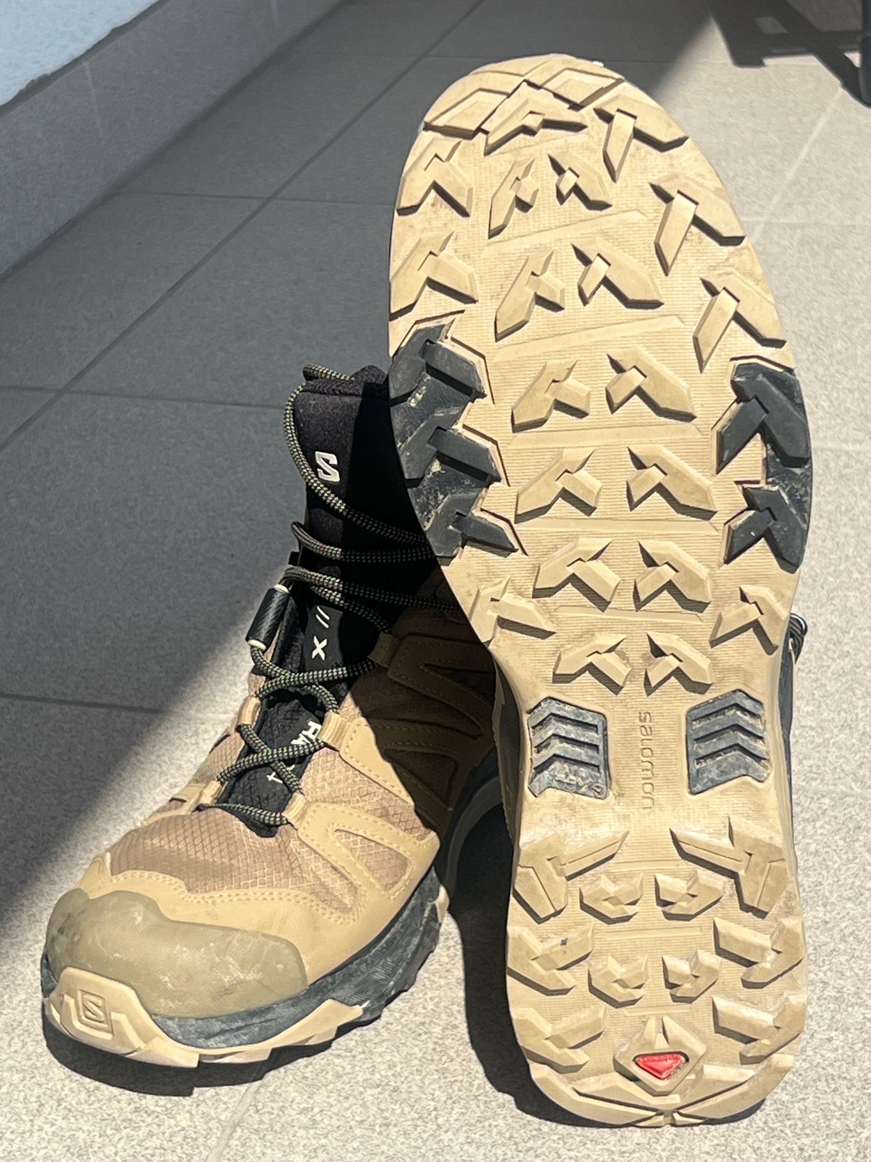 Salomon X Ultra 4 Mid GTX, r. 46 2/3 + Skarpety Jack Wolfskin