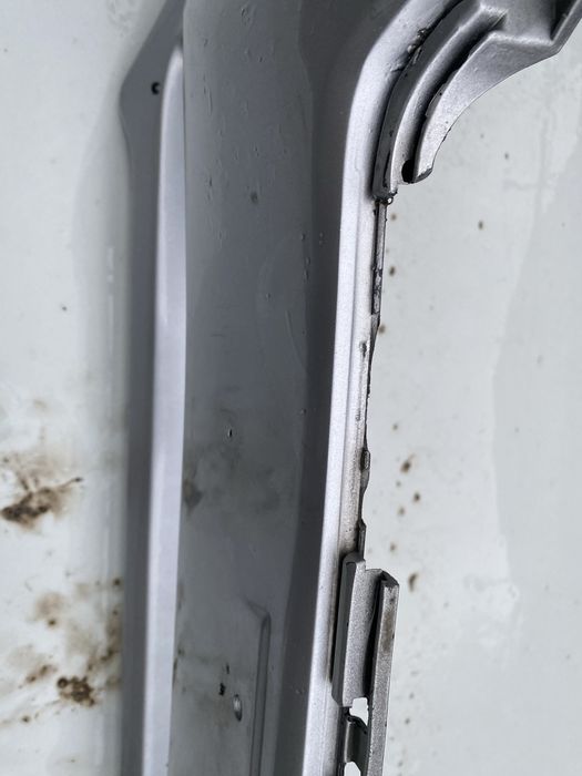 Передній бампер Subaru Impreza 57704FJ050