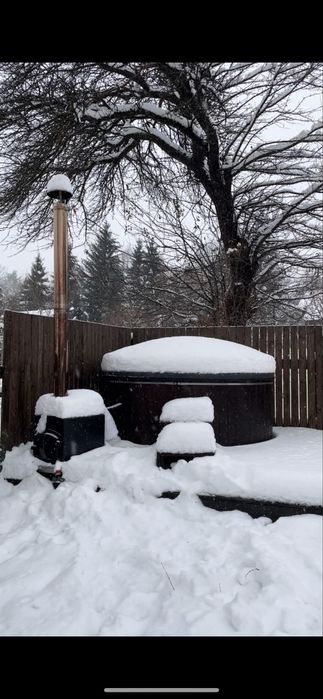 Відпочинок у Карпатах. Котедж. Буковель. Джакузі. Баня. Чан. Басейн.