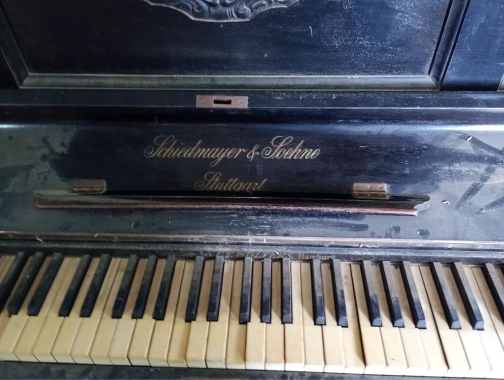 Vendo piano antigo