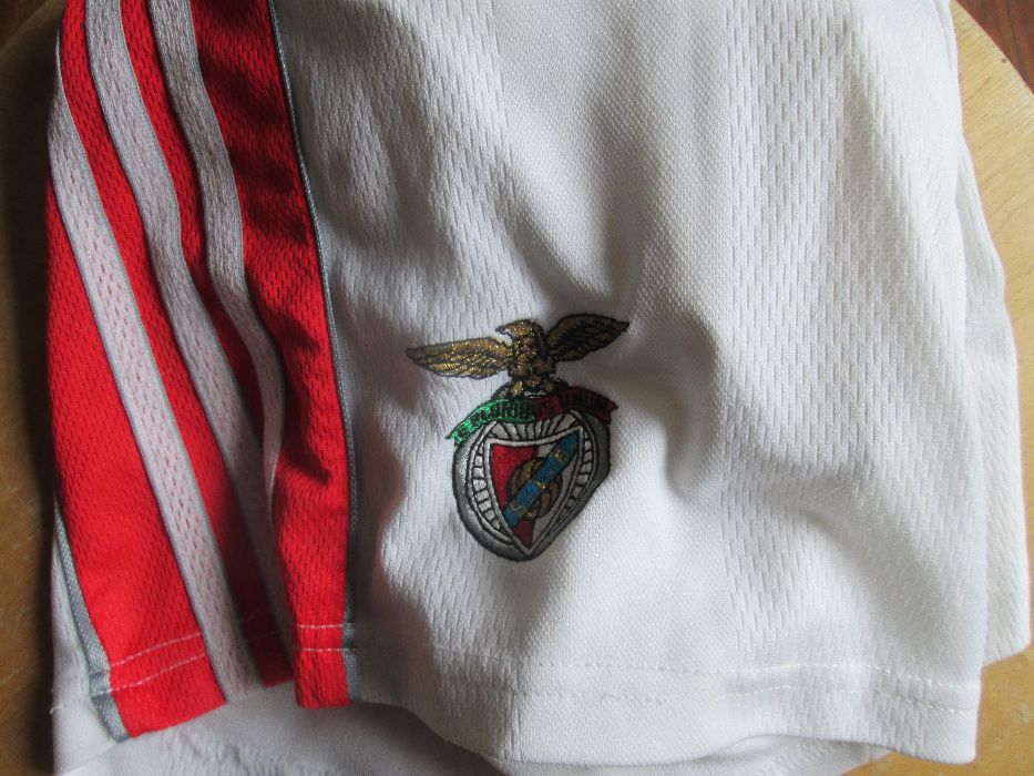 Calções Adidas Benfica - de coleccionador, em excelente estado