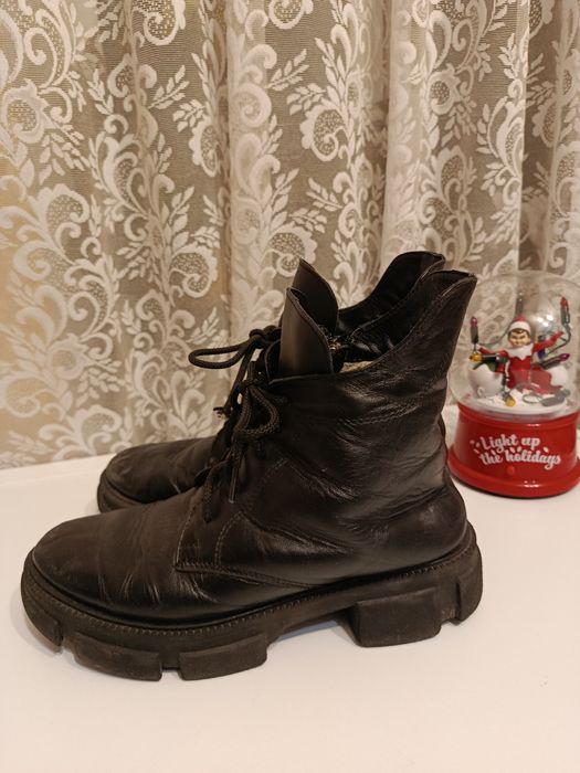 Жіночі зимові черевики