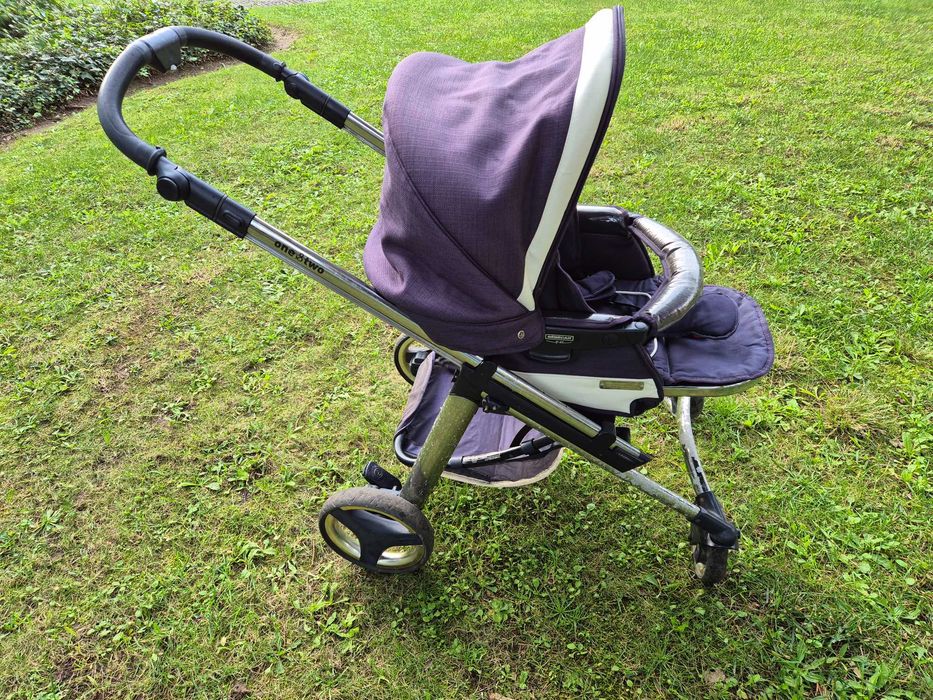 Carrinho de gémeos Bébécar (com ovos/cadeiras/alcofas/bases isofix)