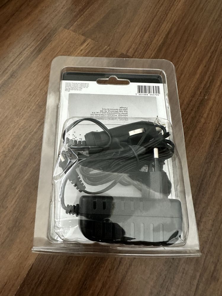 Carregador universal por abrir