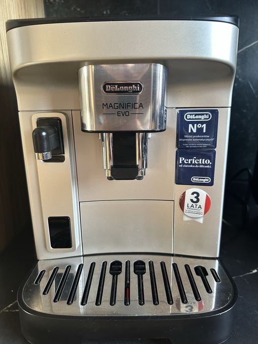 Ekspres Delonghi Magnifica Evo