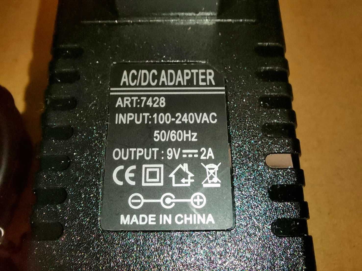 Сетевой адаптер 9V2A разъём 5.5*2.5 блок питания зарядное устройство