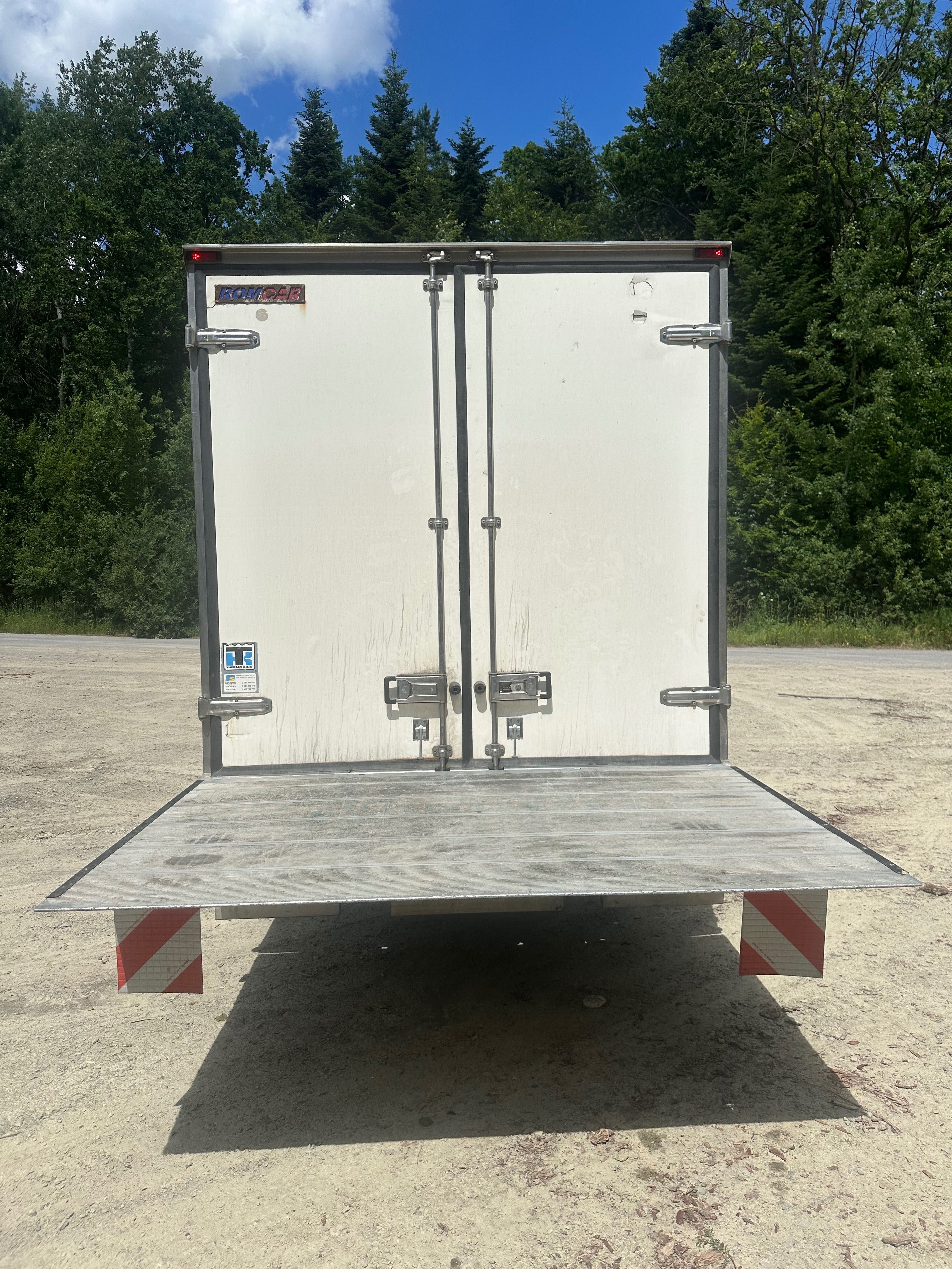 Iveco Daily 35c15 kontener chłodnia winda