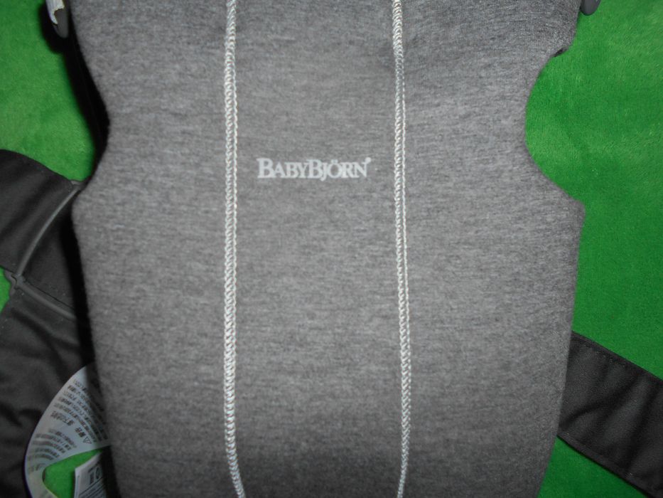 Кенгуру-переноска BabyBjorn Mini 3D Jersey Light Grey