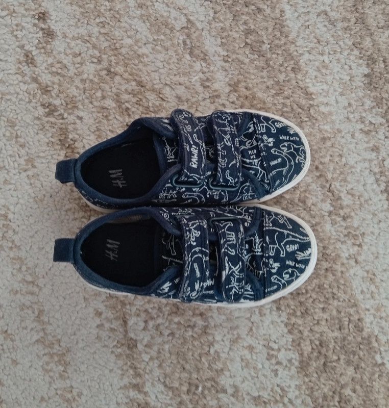 Buty sportowe trampki sneakersy na rzepy 26 H&m dino dinozaury